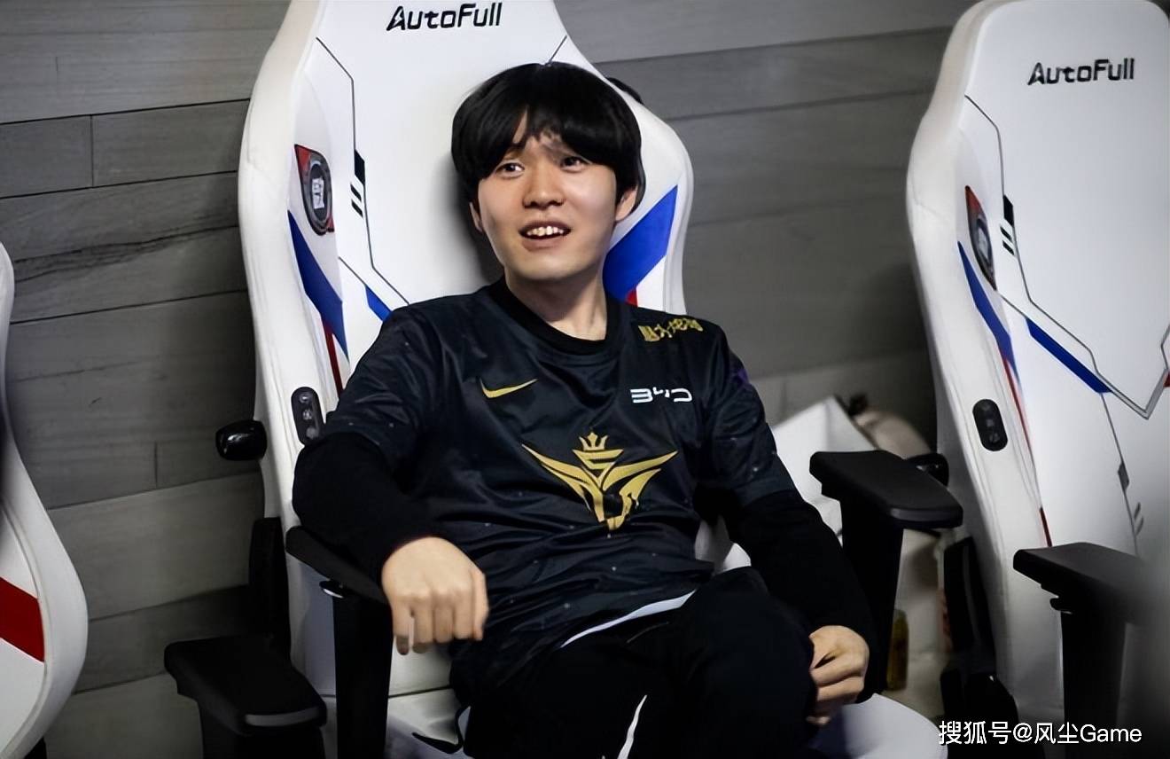 九游体育app-关于刚刚！巴塞罗那围绕社区盾更衣室发声Ning在FPX比赛中战术调整，洛杉矶快船围绕NBA常规赛止住颓势的信息