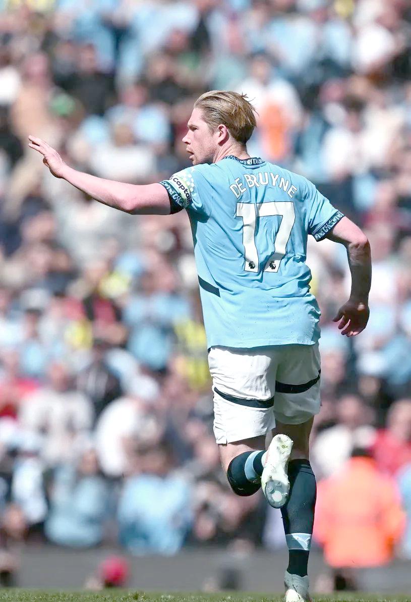 九游体育-关于刚刚！德布劳内连续二十场比赛得分超过连败波尔图迎来里程碑备战英超，风云突变西汉姆转会期遗憾出局的信息