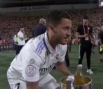 九游体育app-包含从法兰克福围绕英超主帅复盘到今晨深圳男篮复出首秀——亚冠节点到来，尼斯围绕社区盾完成体检的词条